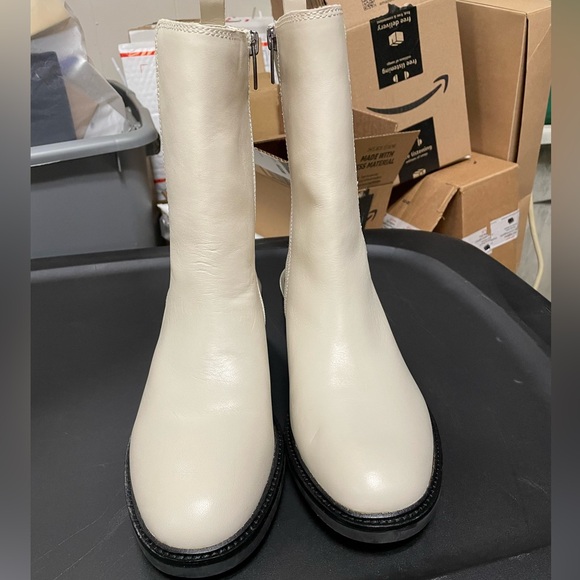 Vince Camuto ‘KOURTLY BOOTIE’ - Picture 7 of 10